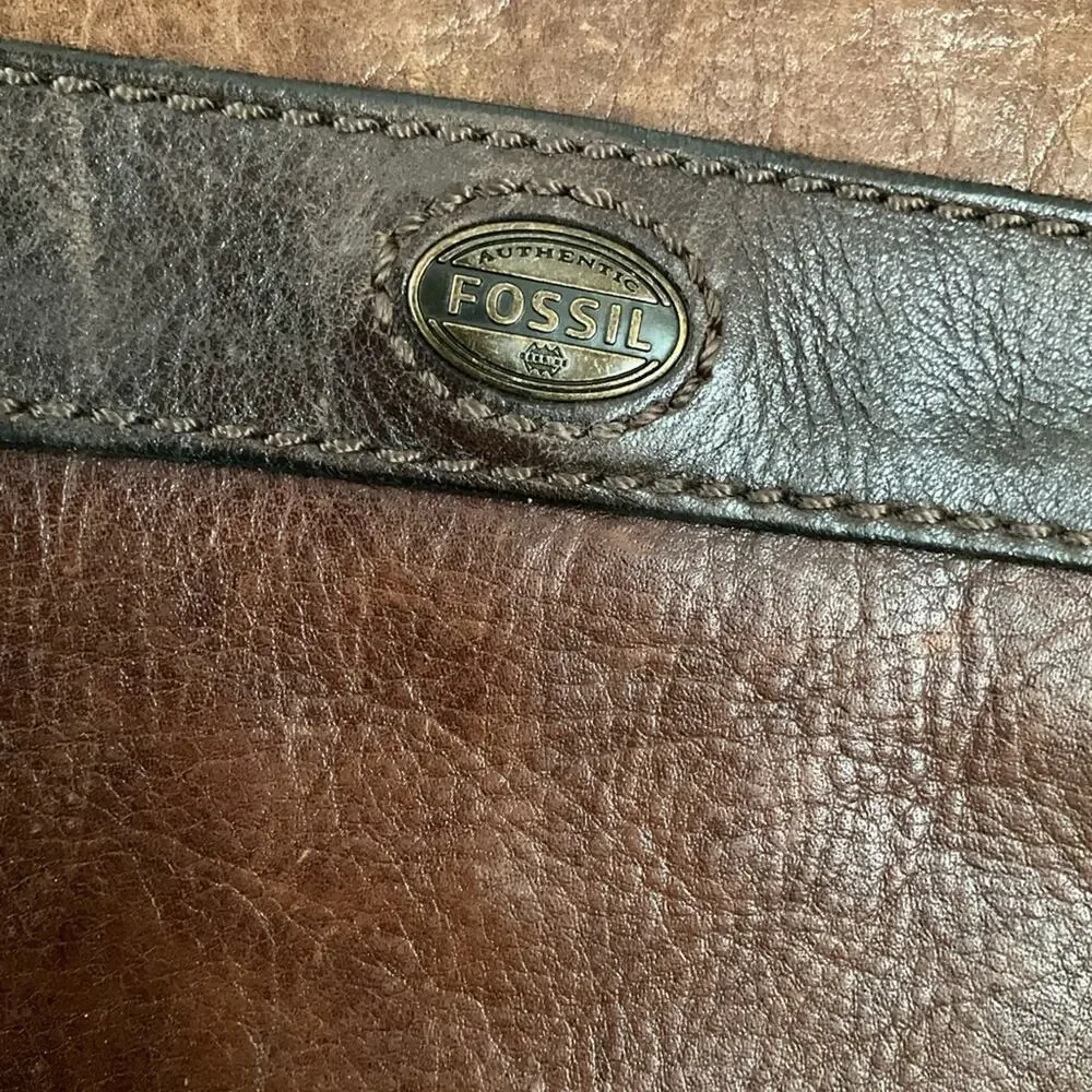 Vintage Fossil Brown Leather Messenger Bag Crossbody Strap